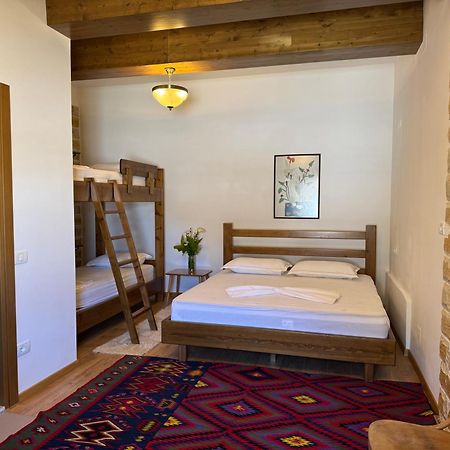 Ana Rest House Hostel Berat Ngoại thất bức ảnh