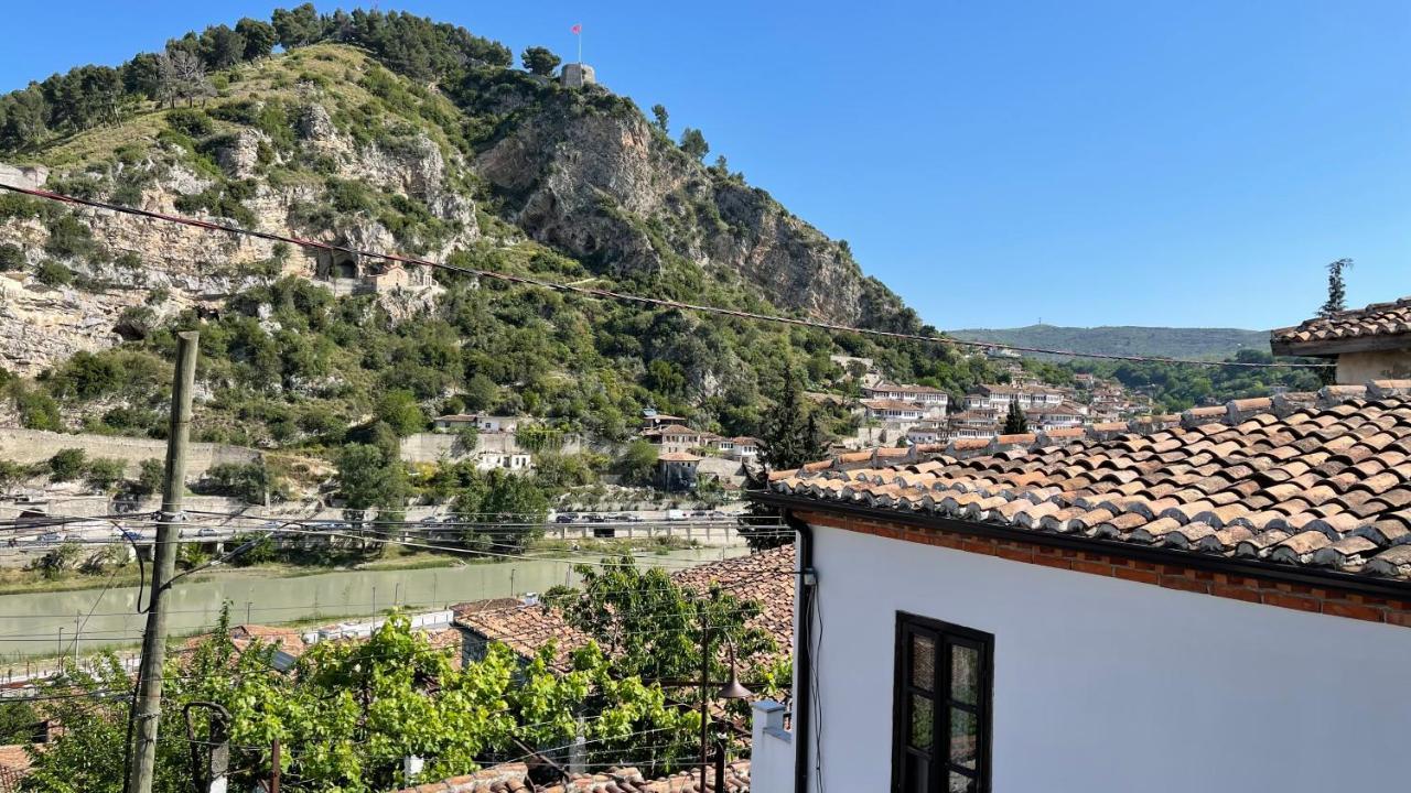 Ana Rest House Hostel Berat Ngoại thất bức ảnh