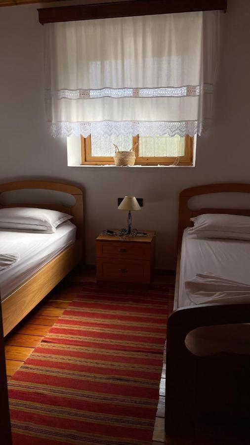 Ana Rest House Hostel Berat Ngoại thất bức ảnh