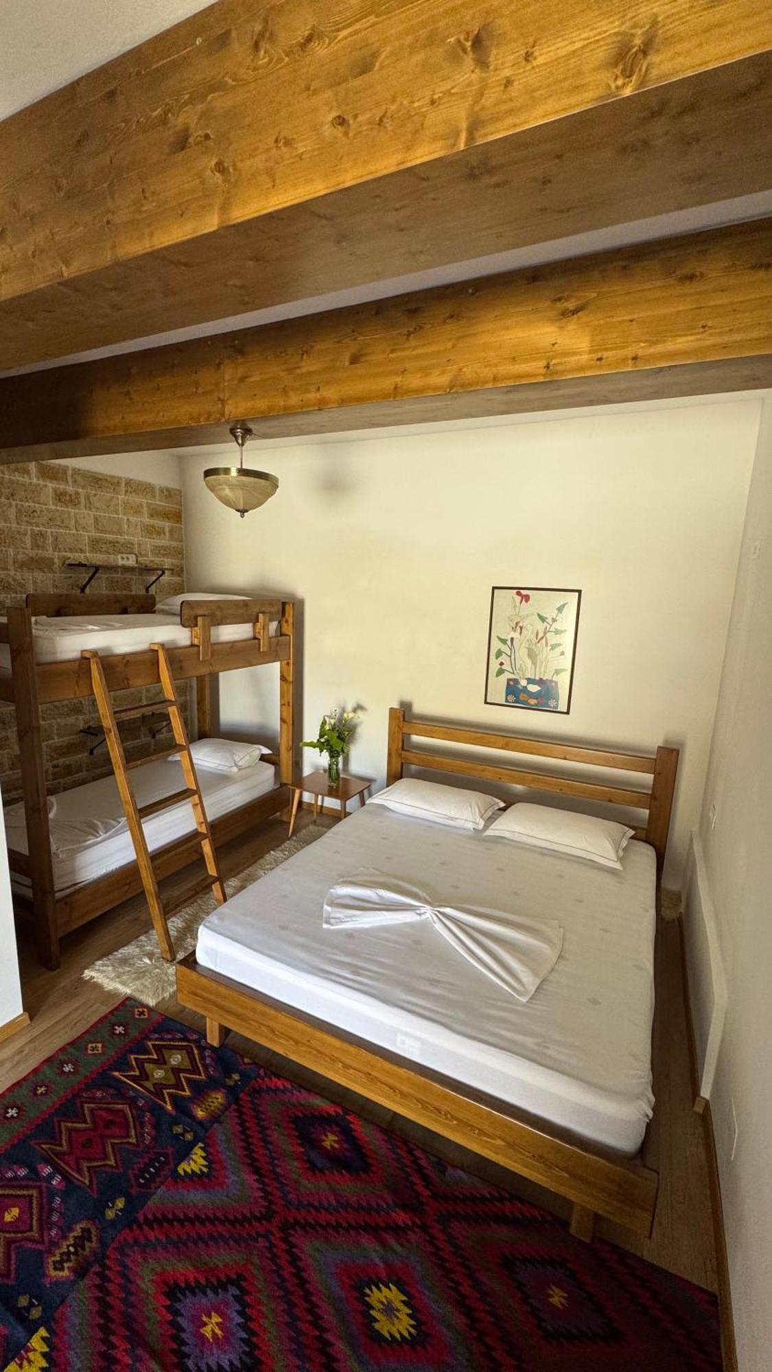 Ana Rest House Hostel Berat Ngoại thất bức ảnh