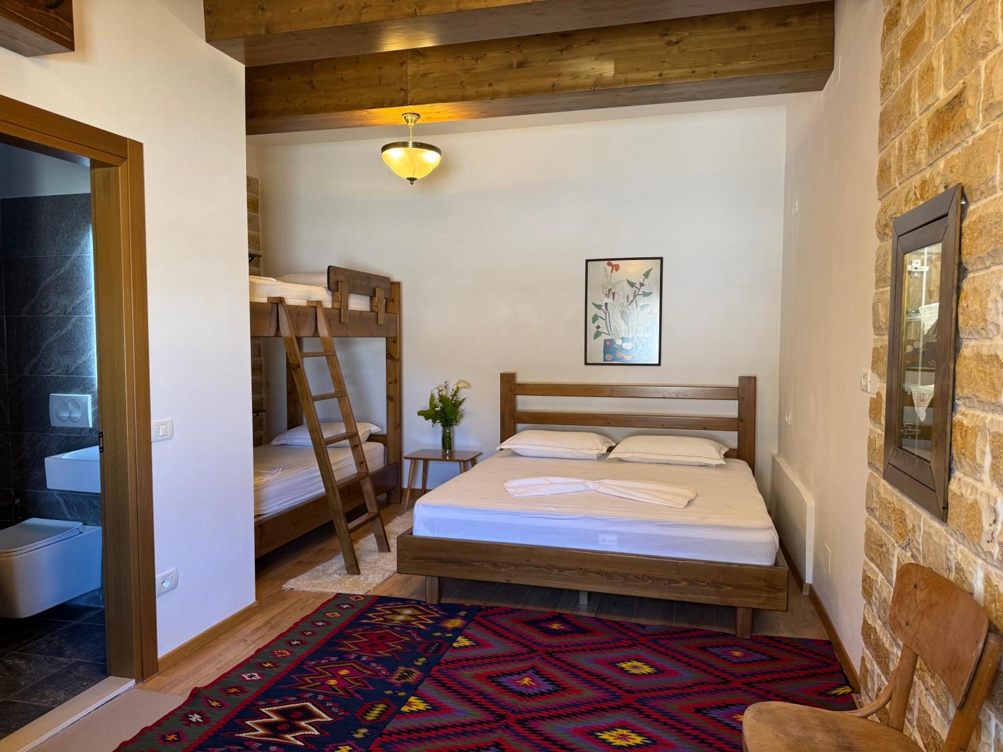 Ana Rest House Hostel Berat Ngoại thất bức ảnh